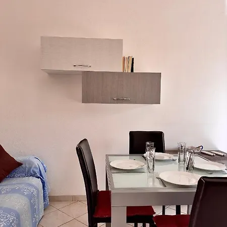 Apartment Center
